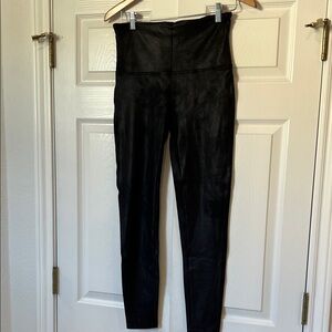 Spanx leather-look leggings. 27” length. Only worn twice. Black. XL.